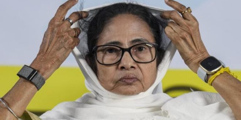ദീദിയോട് 'ബൈ ബൈ'; മമതയെ വെല്ലുവിളിച്ച് തൃണമൂൽ വിട്ടുപോകാൻ വിമതർ ഒരുങ്ങുന്നു IMG_20260608_173306_(800_x_400_pixel)