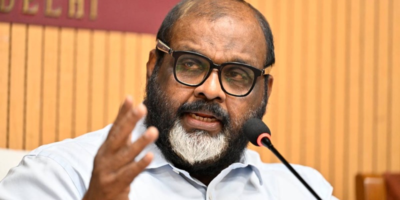 മന്ത്രിയും ഉദ്യോഗസ്ഥരും തമ്മിൽ ഭിന്നത;ഗതാഗത വകുപ്പിൽ വൻ അഴിച്ചുപണിക്ക് സാധ്യത
