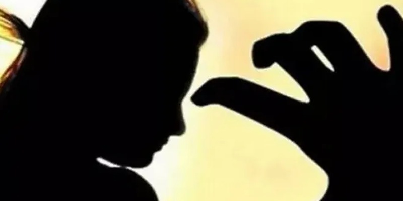 രാജ്യതലസ്ഥാനത്തെ ഞെട്ടിച്ച് വീണ്ടും ക്രൂരമായ കൂട്ടബലാത്സംഗ കൊലപാതകം; ഇരയുടെ മൃതദേഹം നായ ഭക്ഷിച്ചു